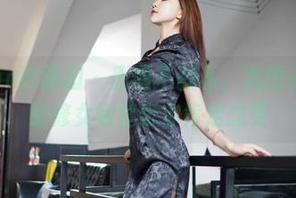 Feilin嗲囡囡 – 原图不藏私，流氓小巫女的修女版壁纸你肯定想要