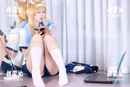 随便聊聊G44不会受伤的办公室写真全集，绝对不想下班！