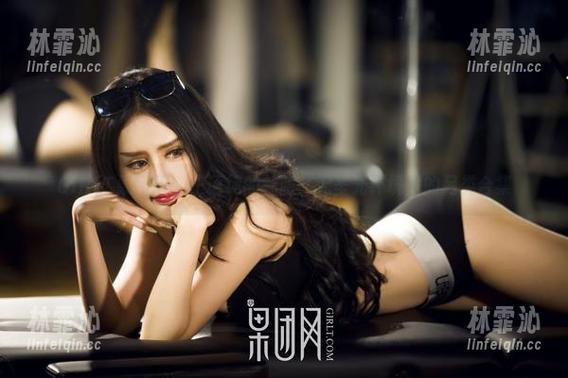 GIRLT果团网 - 王语纯的礼服：无圣光环境里的另类合集