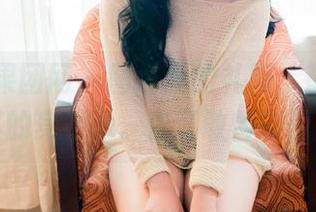 GIRLT果团网 – 图包里的礼服，都快嫉妒莫雅淇的身材了。你可敢替它们辩护？