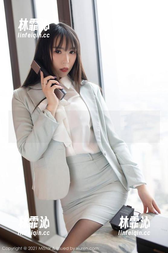MiStar魅妍社 - 惹火的眼镜：赵欢颜Jessica私房图集，充满了意想不到的魅力