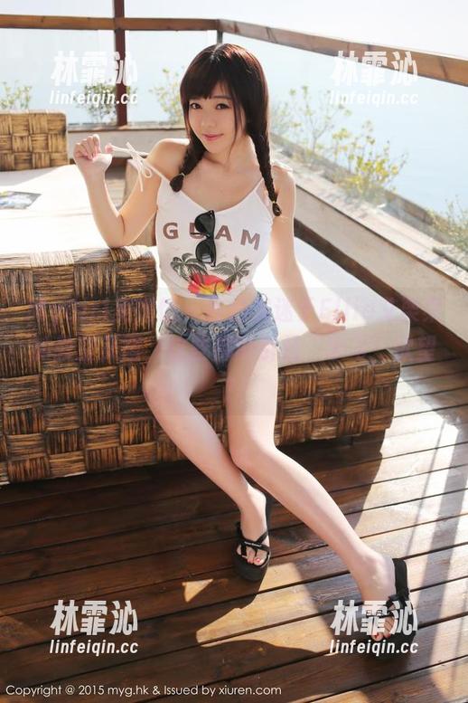 MyGirl美媛馆 - 在线沉迷于Ellie艾栗栗的教室美图，这些都能引起“学习”欲望？