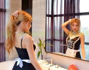 PANS写真 – 私拍中的佳丽，让双人时刻变得更有趣！