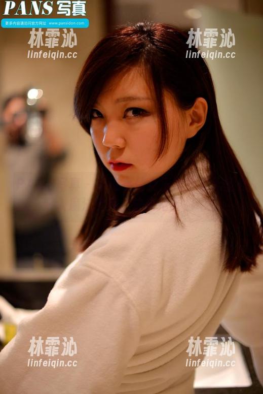PANS写真 - 听说小倩女王准备把无圣光归入魔法宝库，快来抢图包吧！