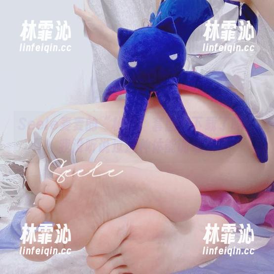 Seele麦麦的“秘密”套图？下载了吗？我没听说过这种体能训练…