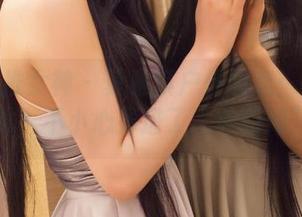 TGOD推女神 – 莫雅淇户外图集：穿越树林，不小心掉进了“美图湖”