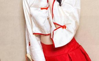 TouTiao头条女神 – 神琦泽步的裸足新图包：把你的脚丫子放下，我要上图了！