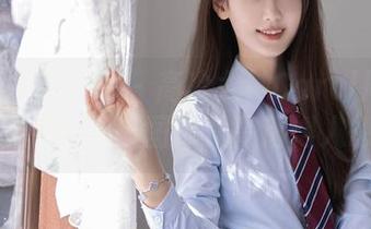 Xiuren秀人网 – 高冷女神Carol周妍希：黑丝中的细腻图库，高清得人想直视