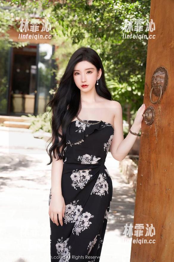 Xiuren秀人网 - 厚！厚！会飞的小虎牙的丝袜套图无疑是个考验，分享的时候小心别被不明的情绪击倒哦。