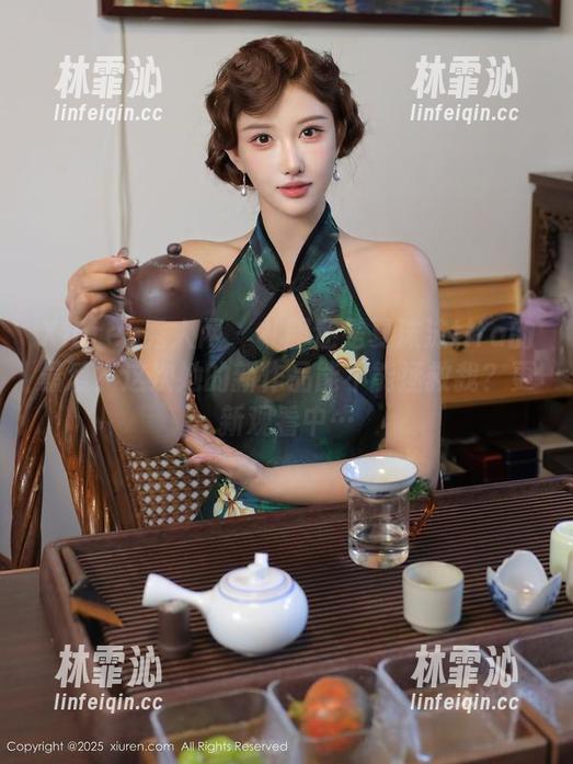 Xiuren秀人网 - 礼服还是夏沫沫tifa的最爱？这次她的新作品能不能拯救我？更新观看中…