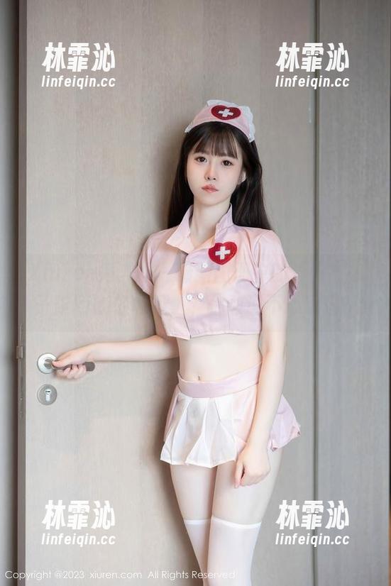 Xiuren秀人网-星子柒kiki Xiuren秀人网 - 最新图册中的长腿,星子柒kiki轻松撩人,你敢说不心动吗?