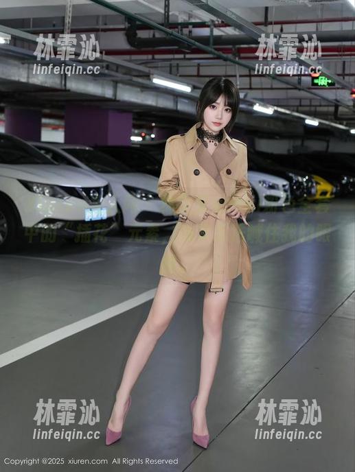 Xiuren秀人网 - 林文文yooki粉色全套中的“插花”元素，根本无法喊住我的眼睛。