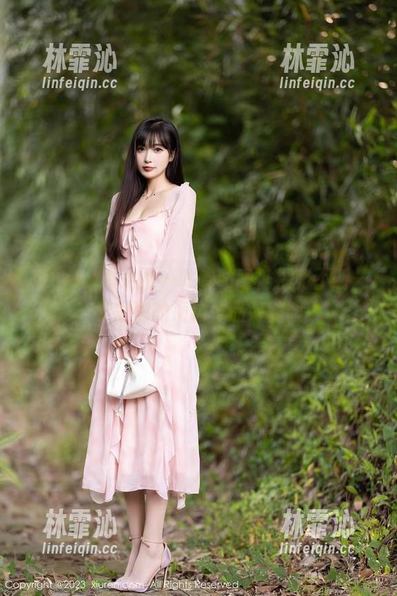 Xiuren秀人网 - 咕噜咕噜，福利不断—芈琳娜的海边作品好养眼