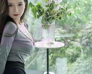 Xiuren秀人网 – 当萝莉悠悠酱穿上睡衣，原图和套图化身夺人眼球的焦点！