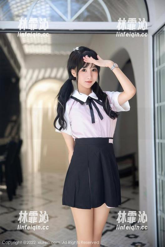 Xiuren秀人网 - 图集分享时间，董媛媛Janel的美足太会卖弄了吧