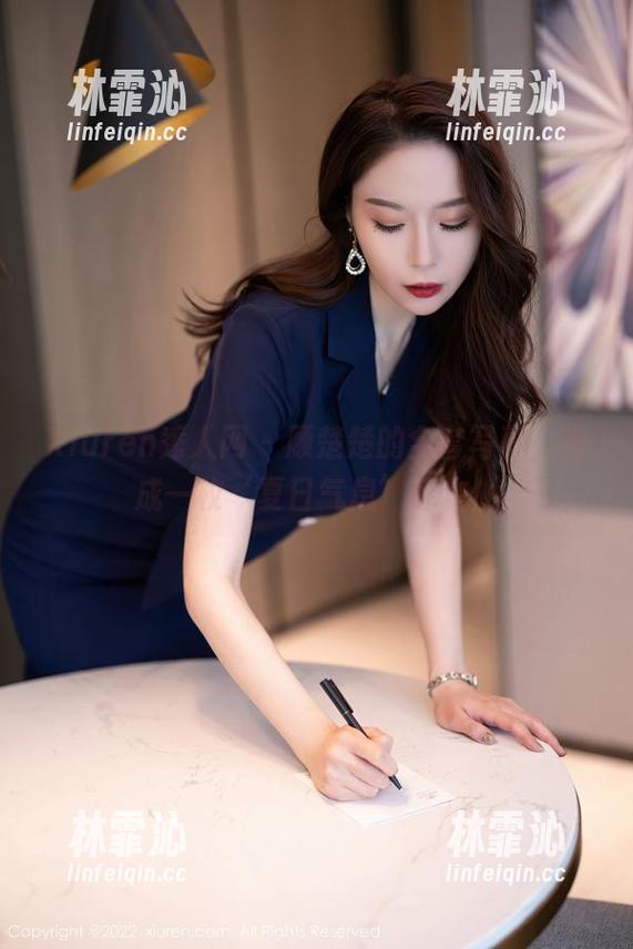 Xiuren秀人网 - 顾楚楚的全套写真，晒成一枚‘夏日气息’标本！
