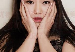 YouWu尤物馆 – 婕西儿jessie的美脚套图在这里，配上那双鞋，我差点就想变成滑稽的小跟班了。