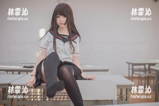 原图展现的yoko夏宅和她的高跟鞋，让我突然想起小时候的梦想……