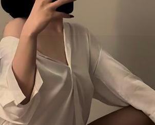微密圈 – 你信不信，保守的二舅妈穿上纱衣就成了魔法师？私拍效果一级棒！