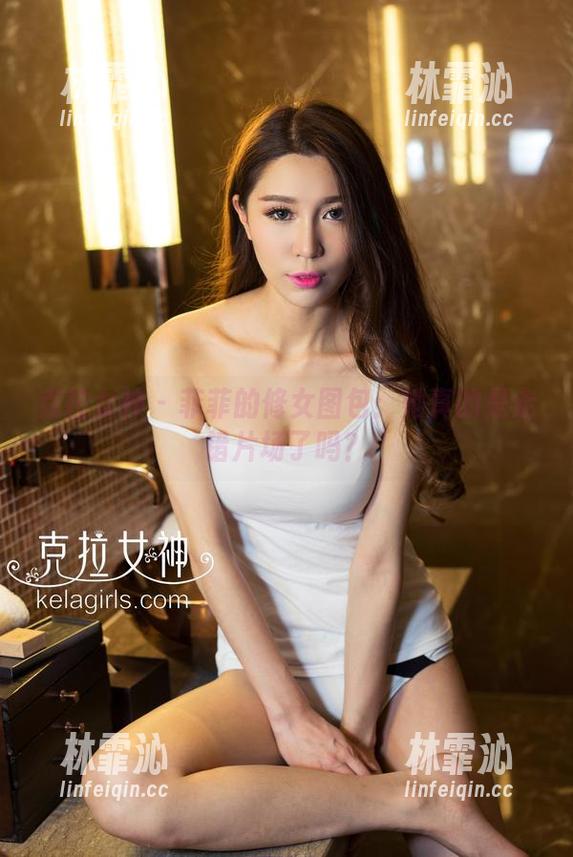 克拉女神 - 菲菲的修女图包：她真的是走错片场了吗？