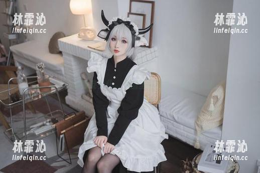 凉凉子的膝皮女仆，美图里藏着不一样的气息