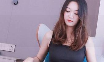 初夏女神 – 点点的潮流之光套图，高清得用手电筒都不够亮，总感觉有闪光灯。
