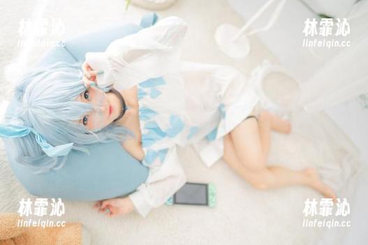 卜呦的清纯写真：本以为平淡，结果却是更深的思考。