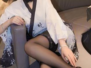 微密圈 – 周妍希又来了！最新作品把旗袍和内购结合，风格真心够独特。