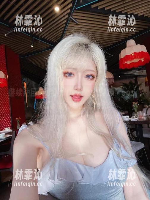继续注目：啾小妍Deer的“甜心”cos，恍若小剧场里的主角子。