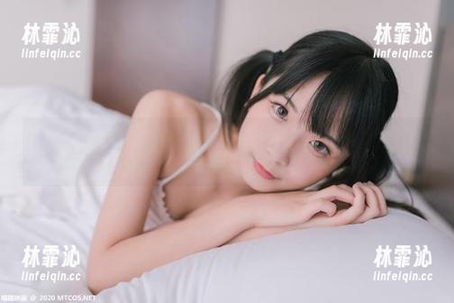 黑丝制服美女的新角色，下载喵糖映画的作品以后我要找理由不想看别的了！