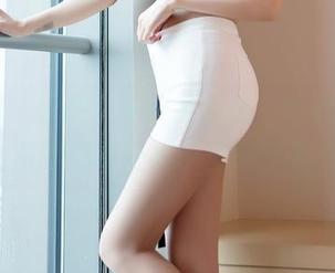 嗲囡囡 – 图集：不止是煮饭，陈雅漫VICKY的厨娘形象让我一直想多看几眼！