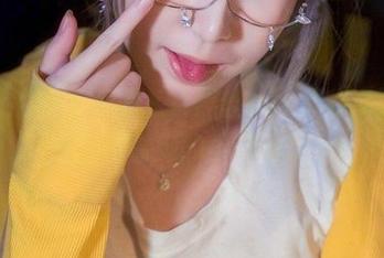今天的在下萝莉控ii黑丝cos又分享了,一定要看她的小巧思啊!