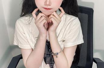 简直不能相信！大肉丸Amiee的最新旗袍美图，把我对时尚的理解完全颠覆了。