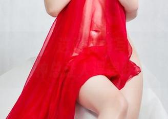 头条女神 – 呃，这张秘书写真，俞公主的眼神总让人浮想联翩