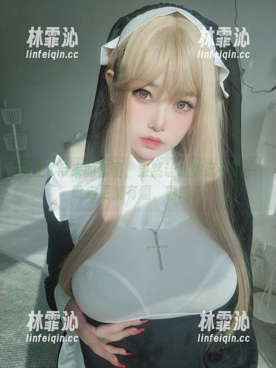女主K 女主K带来的套图,果然让战败忍者这一设定更加有趣,嘻嘻。