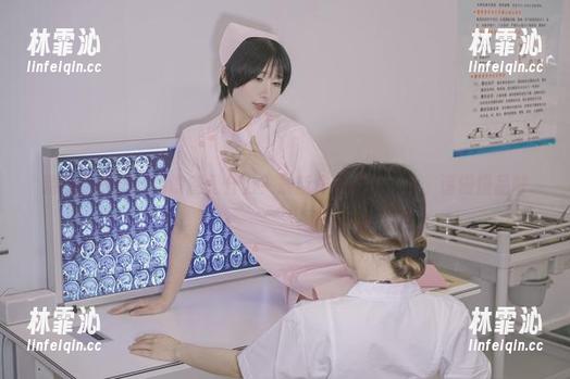 猜猜奶桃桃的新设备是什么？最新作品《护士》，请慢慢品味