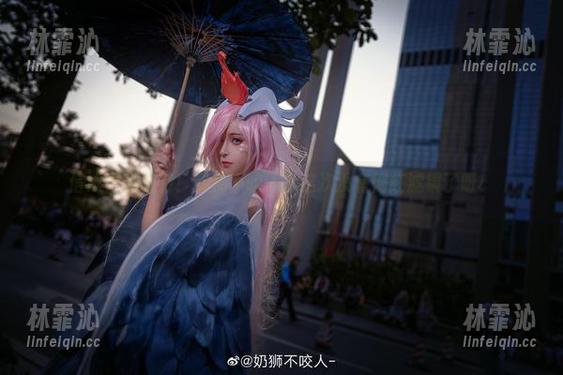 信浓作品独特！奶狮不咬人，这次没有网红滤镜了呀！