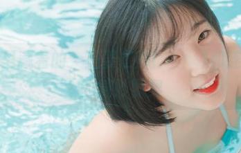 套图里藏着的，是姜仁卿(강인경)和连衣裙的微妙默契