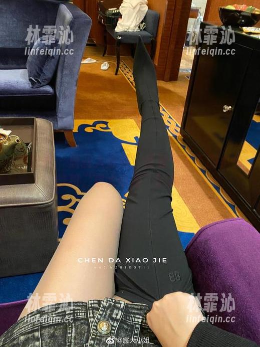 微密圈 - 原图大放送！圣诞气氛下的小少爷和“宸大小姐”的撞击。