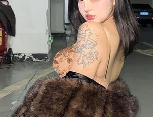 微密圈 – 小优优子在线上架，让我冲动买腿…呃，买写真！