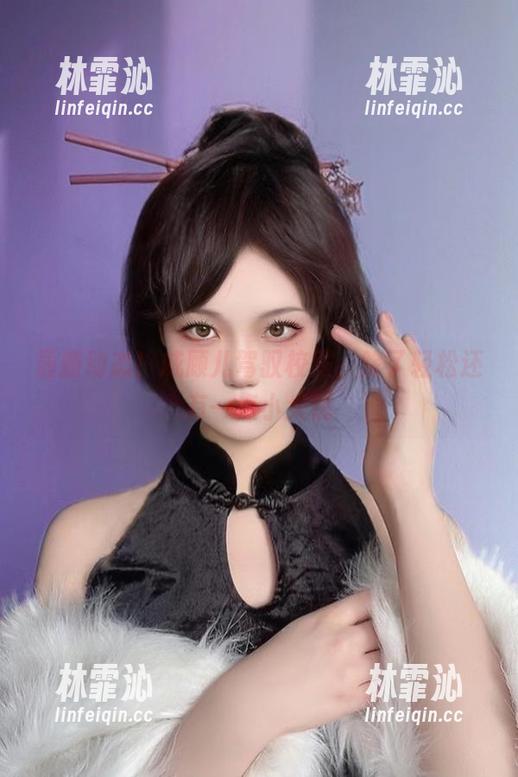 最新动态！戚顾儿驾驭校服，除了轻松还有一点小尖锐