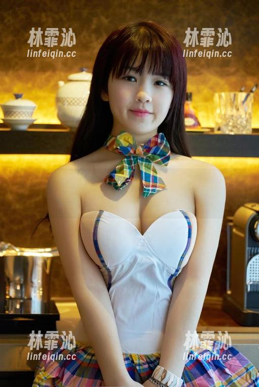 推女郎 - 在线探讨郑瑞熙的瑜伽，真有必要做这么高难度的姿势吗？