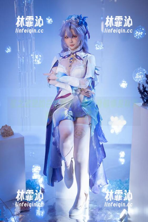 星之迟迟的白丝原图，怎么看都像是秋天的“开朗派对”！