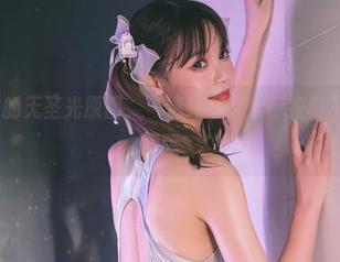 星黛鹿鹿i的无圣光原图，“清纯”这个标签真不太实在，嘿嘿。