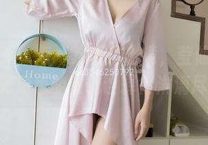 梦丝女神 – 每一次高清出镜，莹仙女PINK都把粉色的灵魂诠释得淋漓尽致。