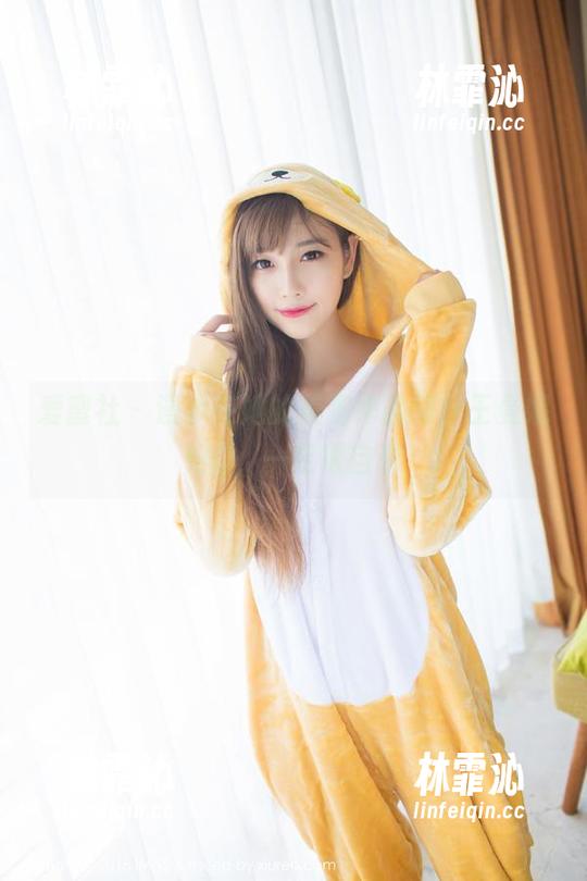 爱蜜社-王曼妮好Q 爱蜜社 - 漫步在她的美脚作品间,王曼妮好Q,一定很自豪