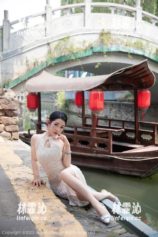 秀人网 - UU阿文的双马尾，成了我心中最软的美图——说不开也说得出来