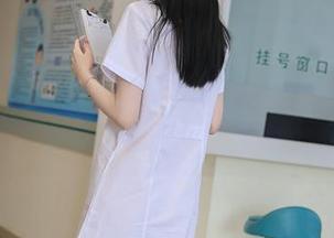 秀人网 – 优酱双马尾大战！这组写真，马尾也能撑起一片天！
