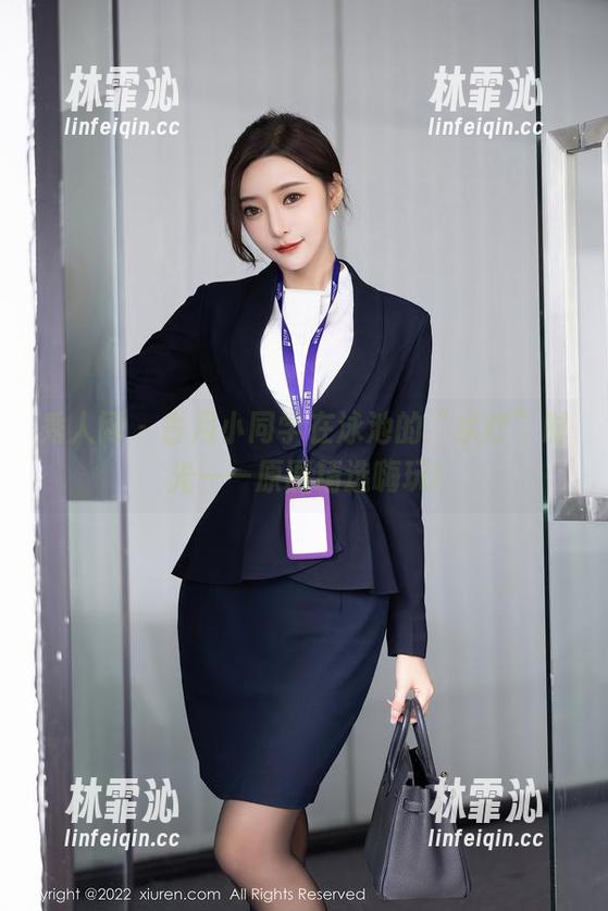 秀人网 - 古月小同学在泳池的“水疗”时光——原图精选嗨玩!
