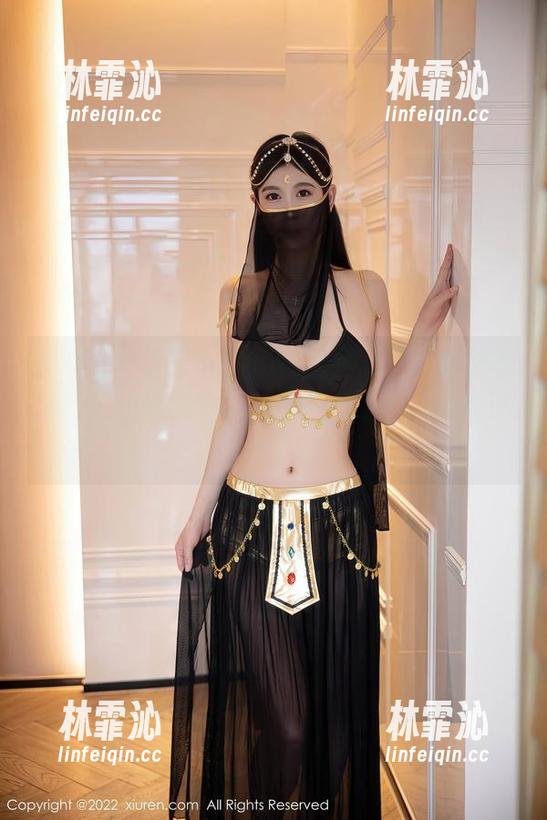 秀人网 - 看完小Kiki的女神美图，突然有种自己也能成为神的错觉，哈哈，稍显过火。